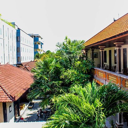 Lolo Beach Inn Legian Zewnętrze zdjęcie