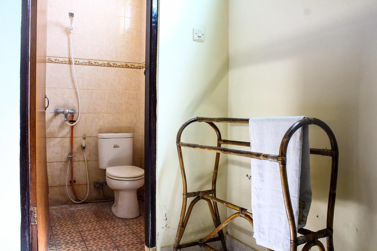 Lolo Beach Inn Legian Zewnętrze zdjęcie