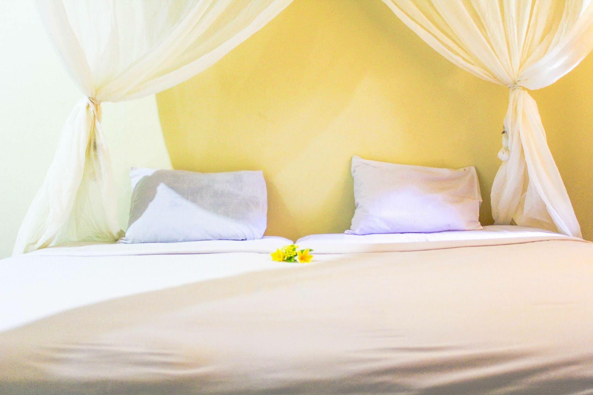 Lolo Beach Inn Legian Zewnętrze zdjęcie