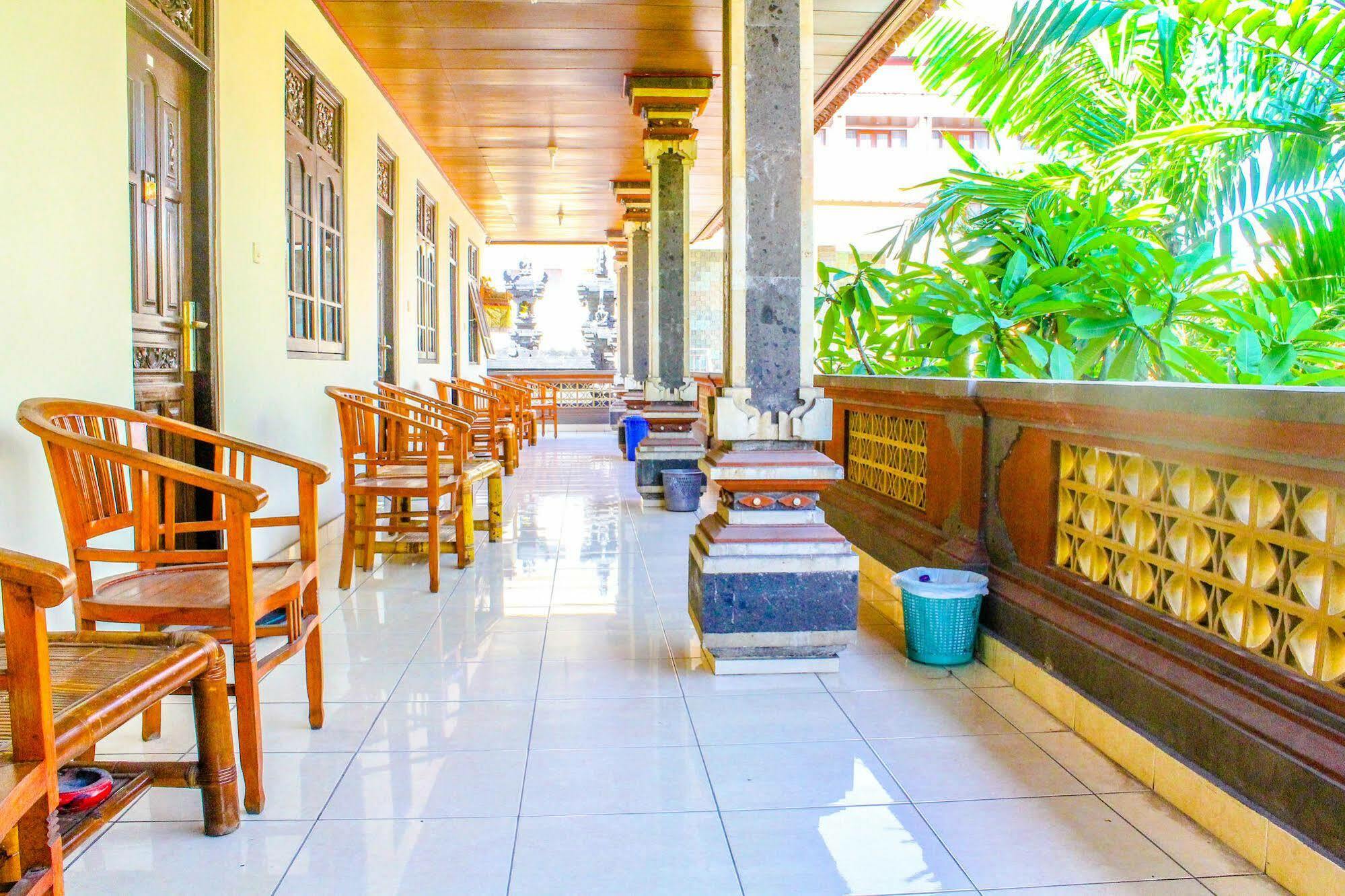 Lolo Beach Inn Legian Zewnętrze zdjęcie