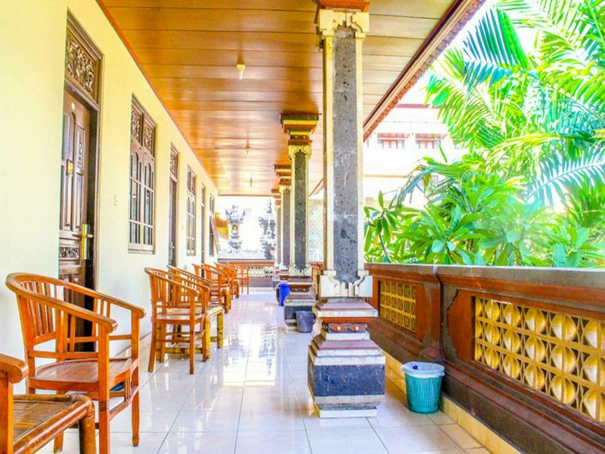Lolo Beach Inn Legian Zewnętrze zdjęcie